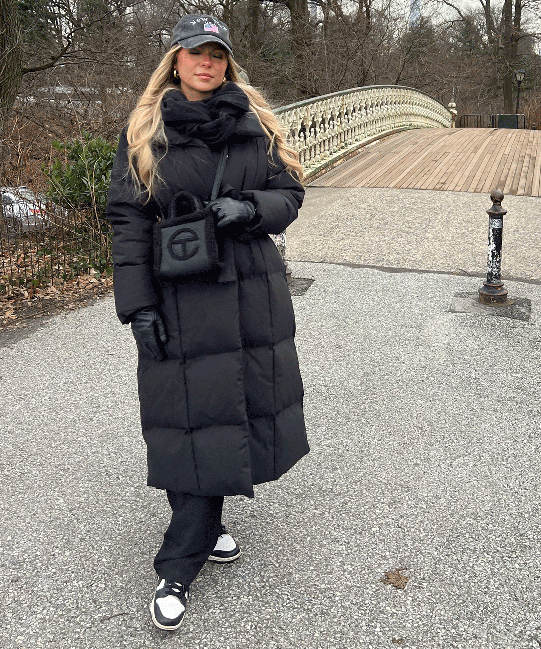 Lucy | Women's Oversized Black Winter Jacket
