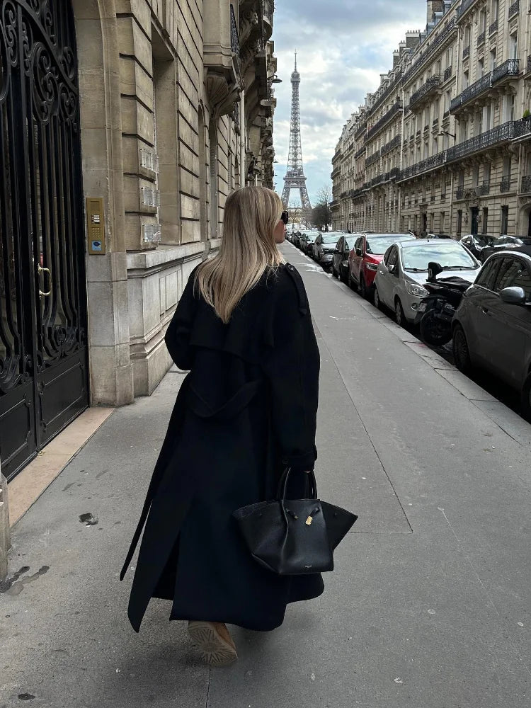 Beatrice | Classic Black Coat