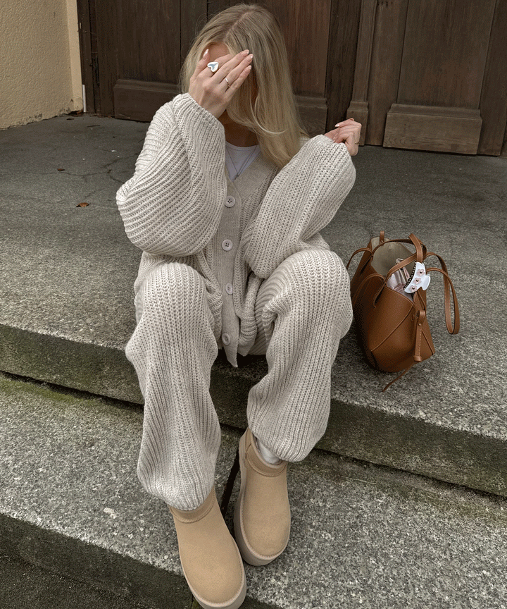 Grace | Women's Beige Set Collection