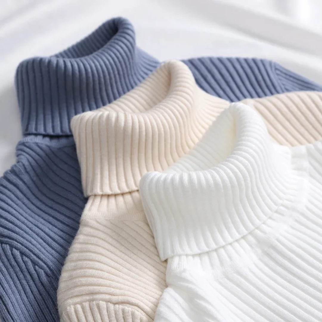 Violet | Winter-Ready Cashmere Turtleneck Sweater