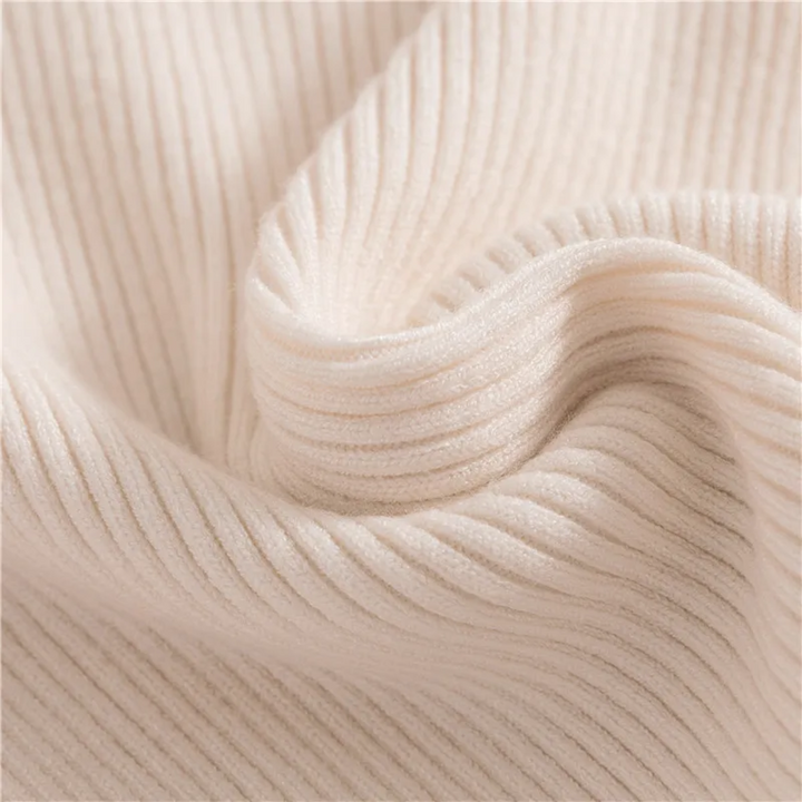 Violet | Winter-Ready Cashmere Turtleneck Sweater