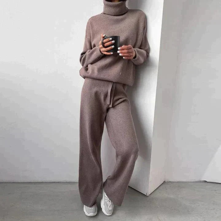 Iris | Women's Pullover and Pants Set