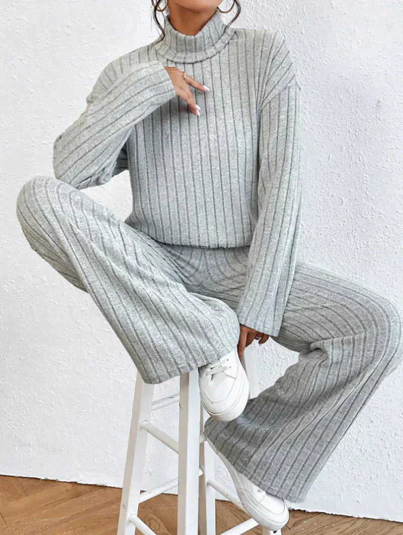 Lucy | Women's Turtleneck Sweater and Pants Set