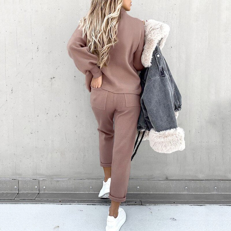 Phoebe | Women's Pullover and Pants Set